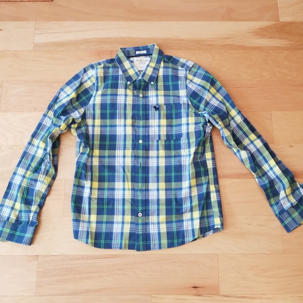 Casual cotton button down